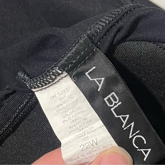 La Blanca Black Ruched One Piece Swimsuit Size 22W Minimalist Beach Swim Resort - Picture 4 of 5